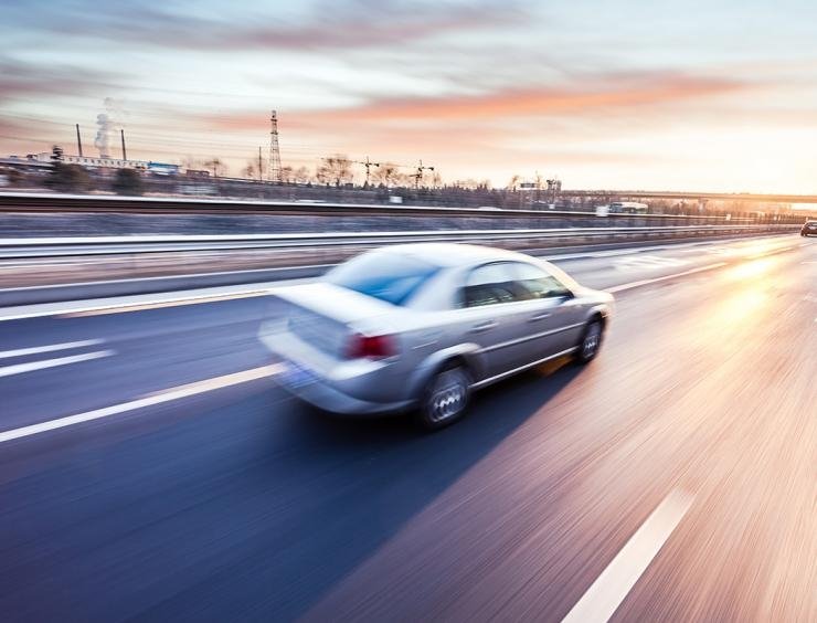 Ajaminen moottoritiellä